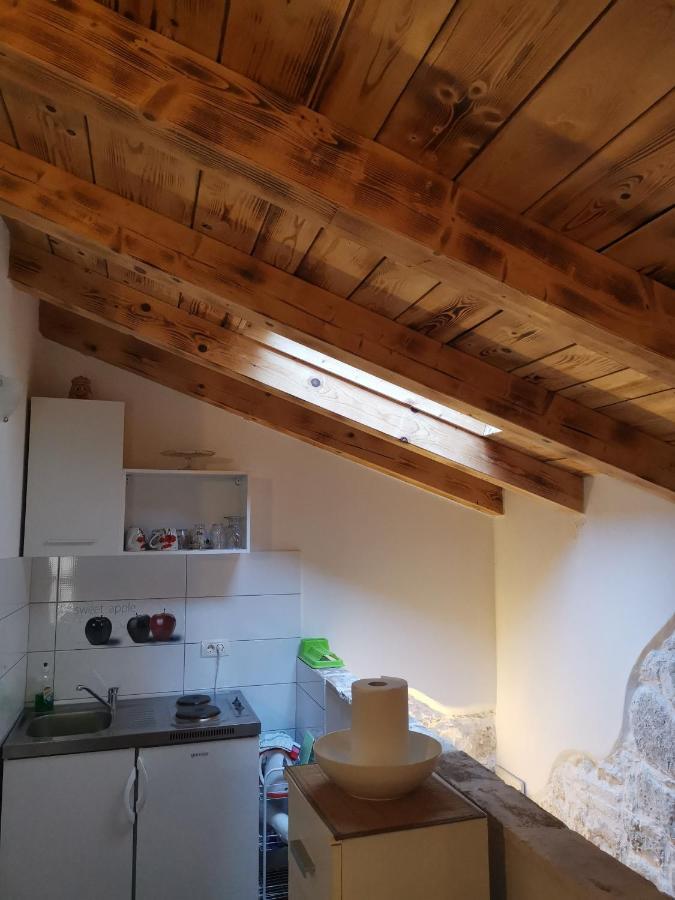 Apartment Beatrice. 10Mt To The Beach :) Rovinj Exterior foto